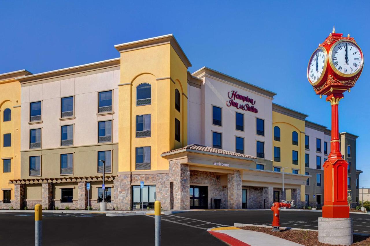 Hampton Inn & Suites Marina Eksteriør bilde